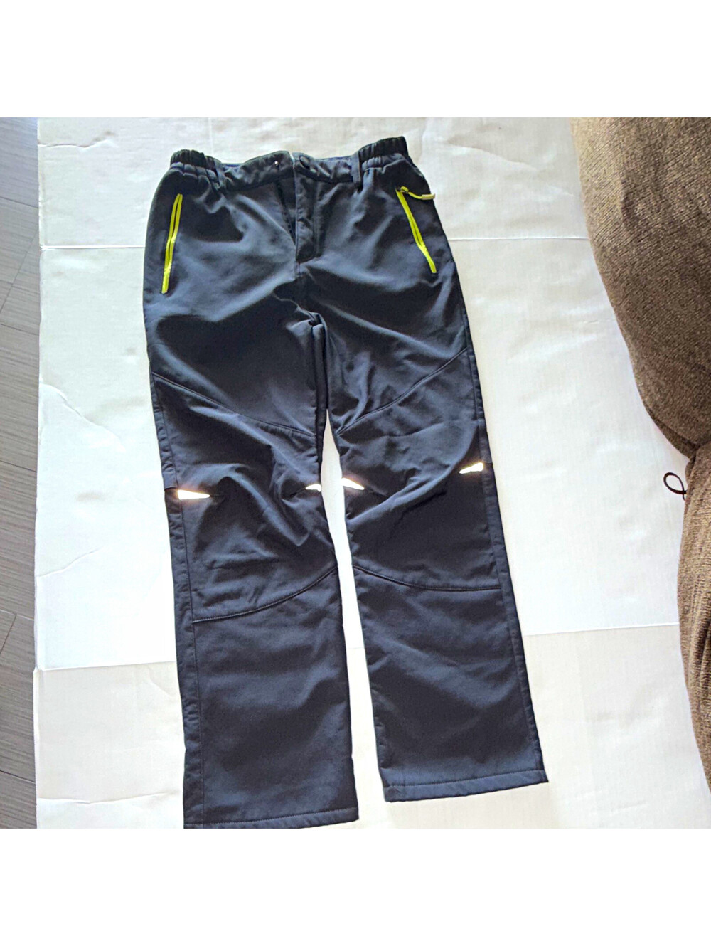 Kids Black Activewear Pants size 9 Reflective Straight Leg fleece interior